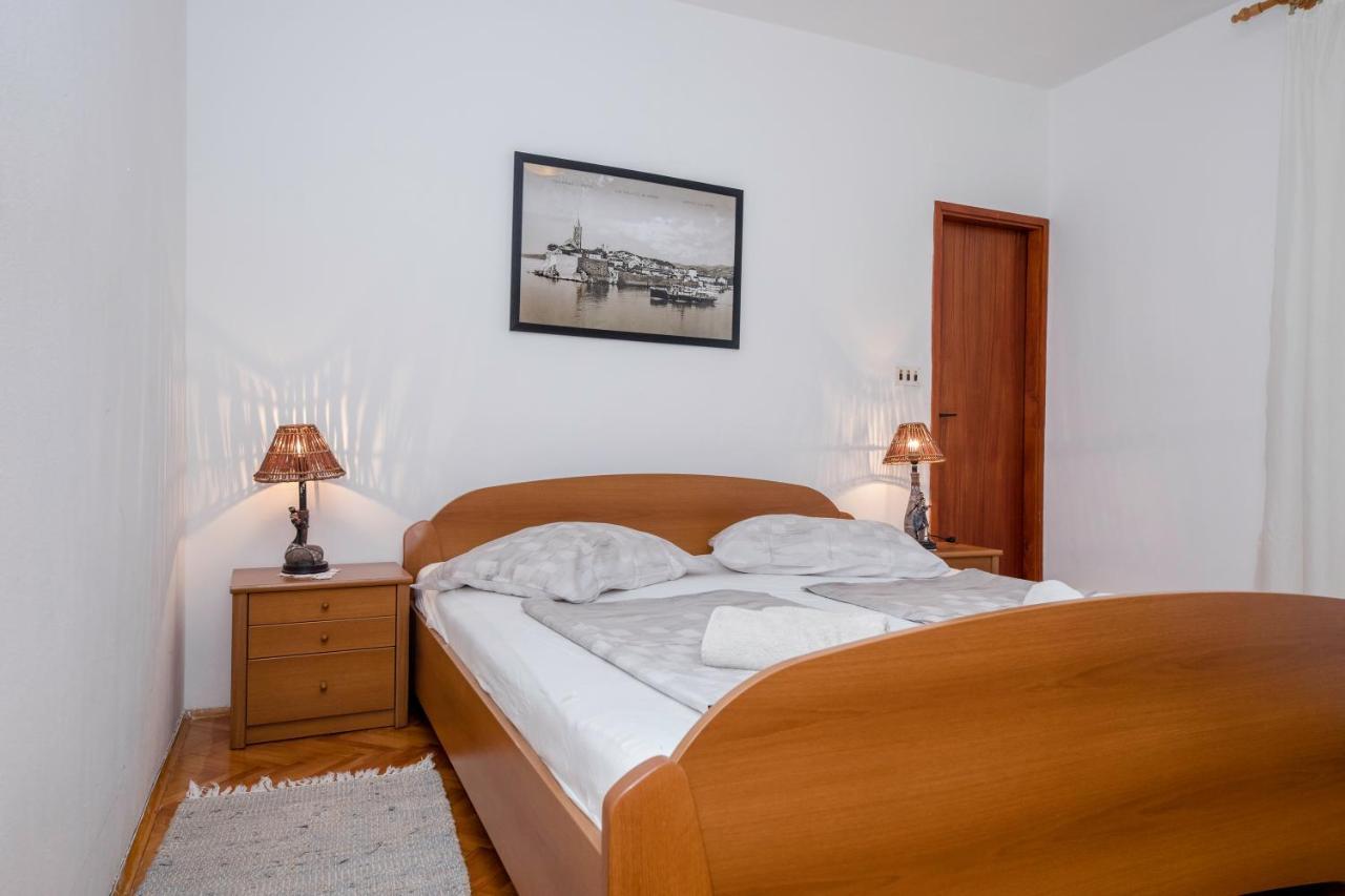 Apartments And Rooms Bolero Раб Екстер'єр фото