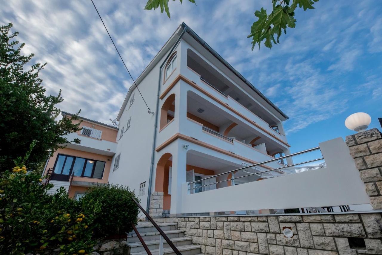 Apartments And Rooms Bolero Раб Екстер'єр фото