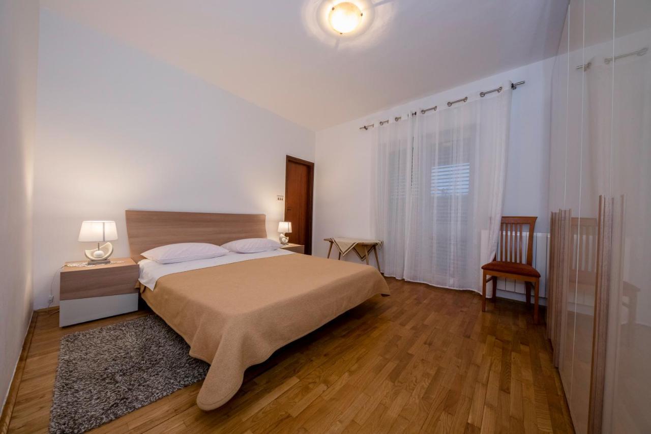 Apartments And Rooms Bolero Раб Екстер'єр фото